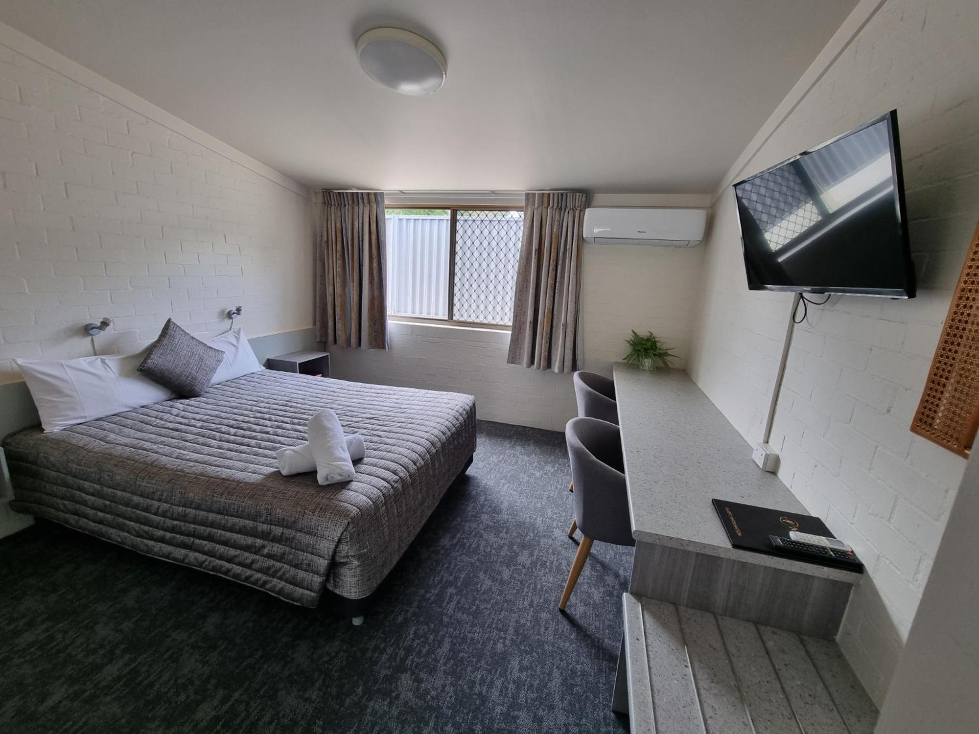 Y Motels Yarraman Екстер'єр фото